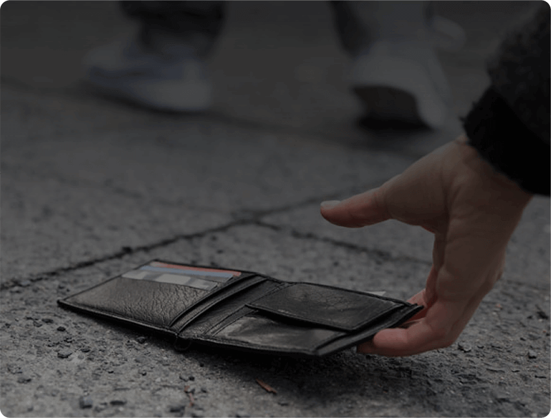 Must-Do Things After Losing Your Wallet Image | Security Hero Must-Do Things After Losing Your Wallet Image